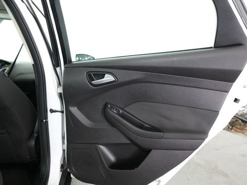 Used 2012 Ford Focus SEL FWD image 37