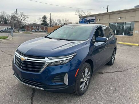 Used 2022 Chevrolet Equinox LT image 1
