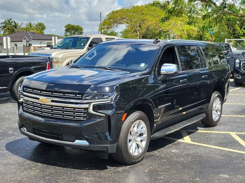 Used 2021 Chevrolet Suburban Premier RWD image 27