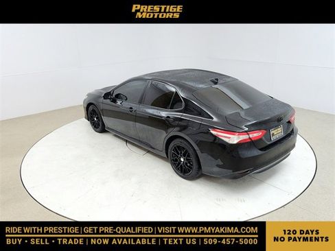 Used 2020 Toyota Camry LE image 17