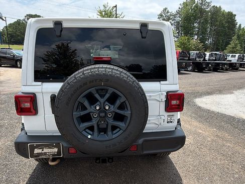 New 2026 Jeep Wrangler Unlimited Sport AWD/4WD image 9