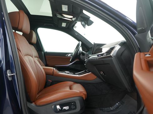 Used 2024 BMW X5 M60i image 11