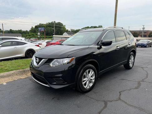 Used 2016 Nissan Rogue SV FWD image 3