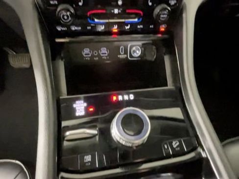 Used 2023 Jeep Grand Cherokee 4WD 4xe image 33