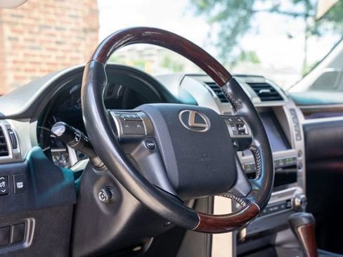 Used 2018 Lexus GX 460 Premium AWD/4WD image 20