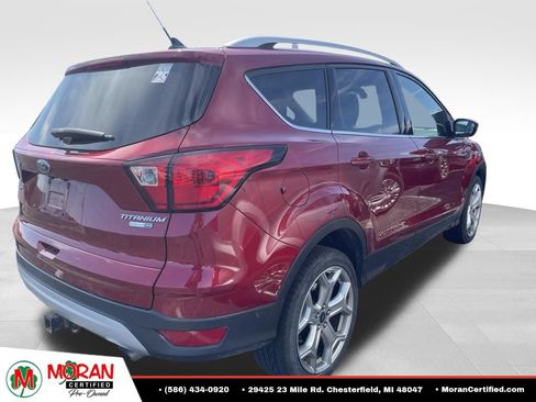 Used 2019 Ford Escape Titanium AWD/4WD image 4