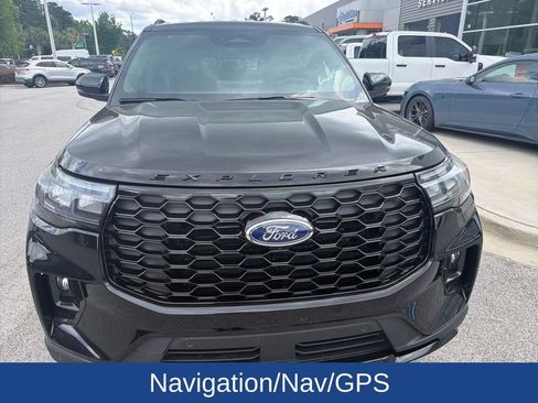 Used 2026 Ford Explorer ST-Line RWD image 2