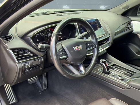 Used 2022 Cadillac CT5 V w/ Premium Package RWD image 4