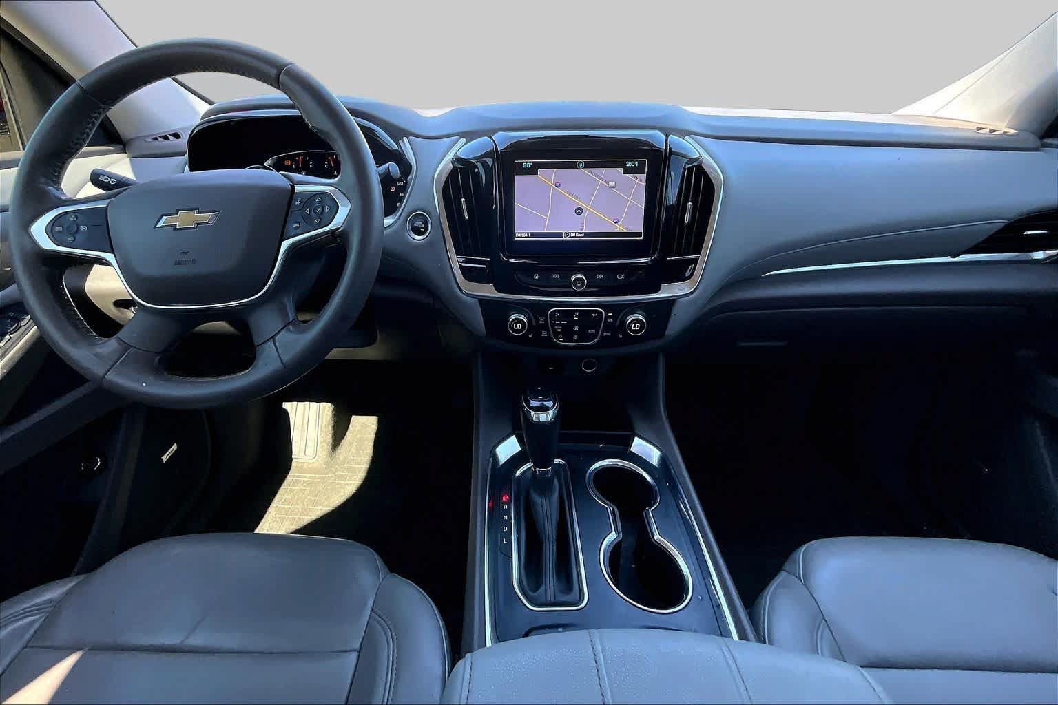 Used 2018 Chevrolet Traverse LT w/ LPO, Floor Liner Package FWD image 14