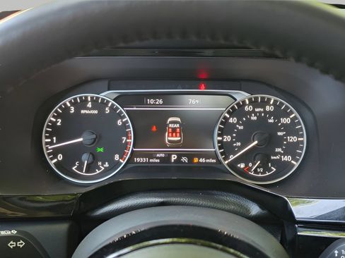 Used 2025 Nissan Pathfinder SL w/ SL Premium Package AWD/4WD image 24