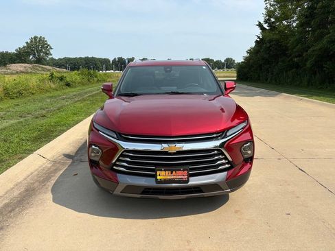 Used 2023 Chevrolet Blazer Premier w/ Driver Confidence II Package AWD/4WD image 12