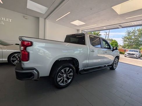 Certified 2022 Chevrolet Silverado 1500 LT RWD image 13
