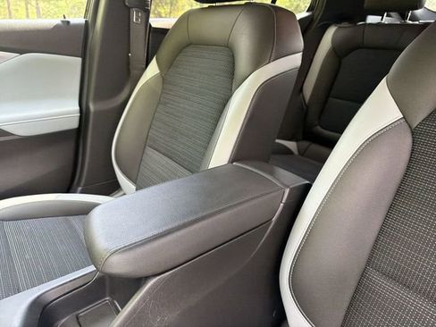 Used 2024 Buick Envista Preferred w/ Convenience I Package FWD image 21