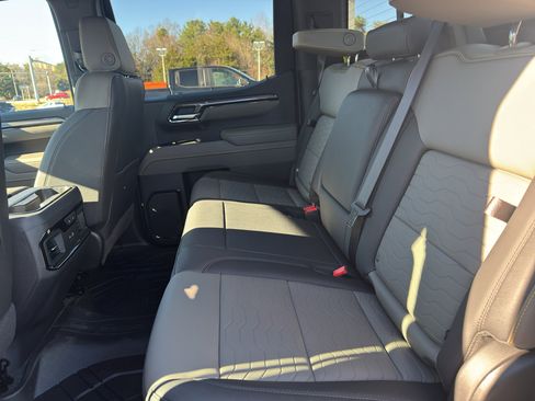 New 2026 Chevrolet Silverado 1500 ZR2 image 27