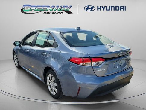 Used 2023 Toyota Corolla LE image 3