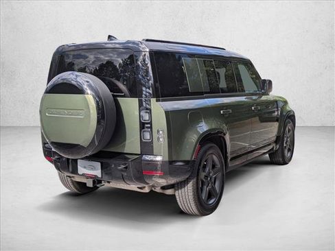 Used 2026 Land Rover Defender 110 X-Dynamic SE AWD/4WD image 5