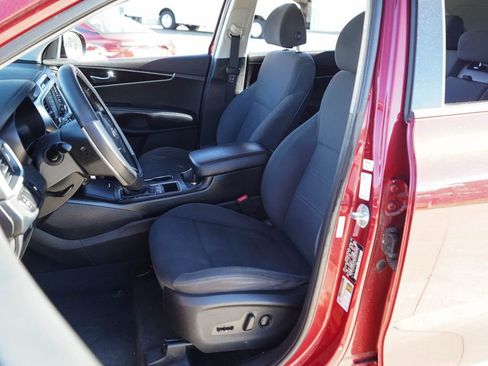 Used 2018 Kia Sorento LX image 8
