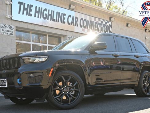 Used 2023 Jeep Grand Cherokee 30th Anniversary AWD/4WD image 1