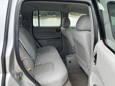 Used 2007 Chevrolet HHR LS image 23