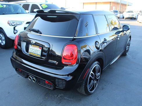Used 2017 MINI Cooper S image 7