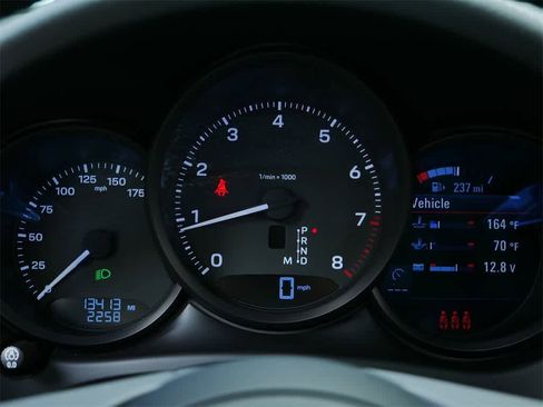 Used 2023 Porsche Macan Turbo image 24