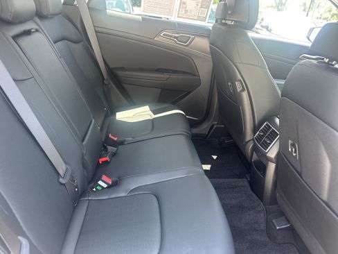 Used 2026 Kia Sportage EX FWD image 14