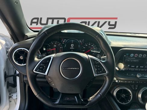 Used 2017 Chevrolet Camaro SS RWD image 13