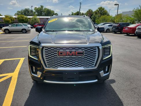 Used 2024 GMC Yukon XL Denali AWD/4WD image 4