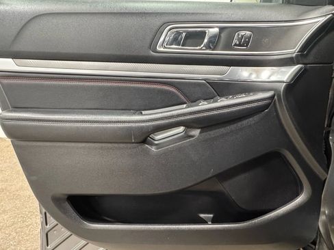 Used 2016 Ford Explorer Sport w/ Equipment Group 401A image 18