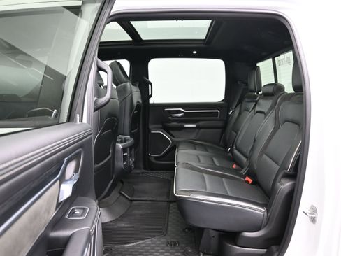 Used 2024 RAM 1500 Laramie AWD/4WD image 11