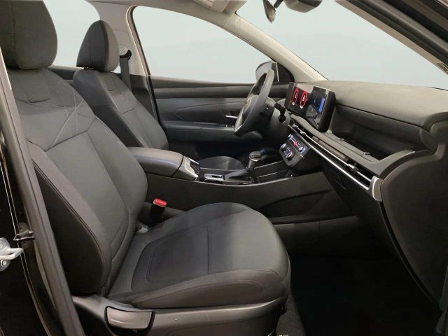 Used 2026 Hyundai Tucson SE FWD image 74
