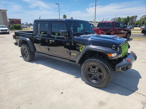 Used 2022 Jeep Gladiator Mojave w/ Trailer Tow Package AWD/4WD image 8