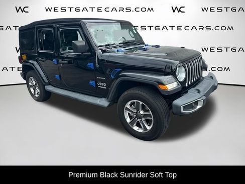 Used 2018 Jeep Wrangler Unlimited Sahara AWD/4WD image 24