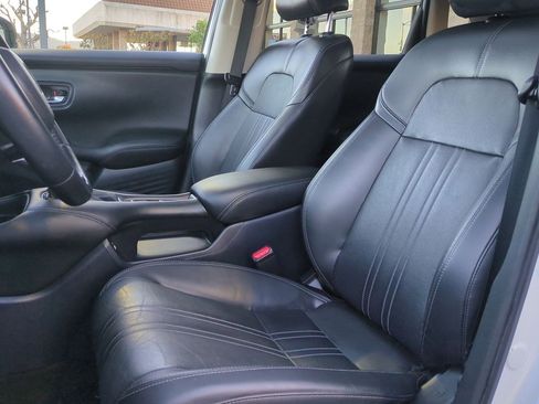 Certified 2023 Honda HR-V EX-L image 20