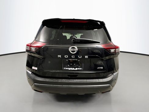 Used 2021 Nissan Rogue S AWD/4WD image 6