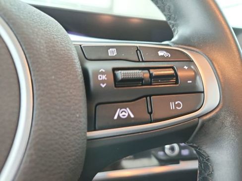 Used 2023 Kia Sportage EX image 20