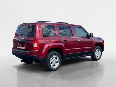 Used 2016 Jeep Patriot Sport AWD/4WD image 6