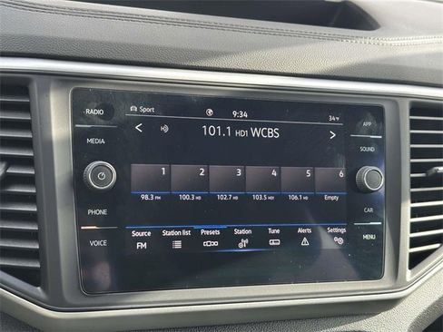 Certified 2021 Volkswagen Atlas Cross Sport SE image 30