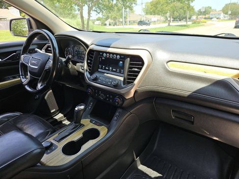 Used 2018 GMC Acadia Denali w/ Technology Package AWD/4WD image 18