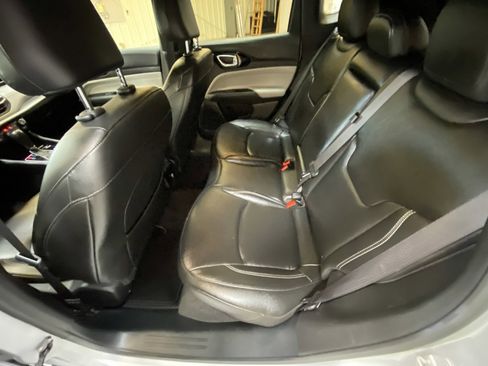 Used 2025 Jeep Compass Limited AWD/4WD image 25