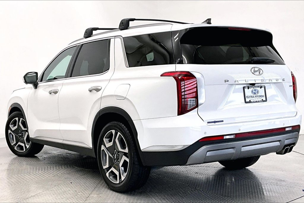 Used 2024 Hyundai Palisade Limited AWD/4WD image 12