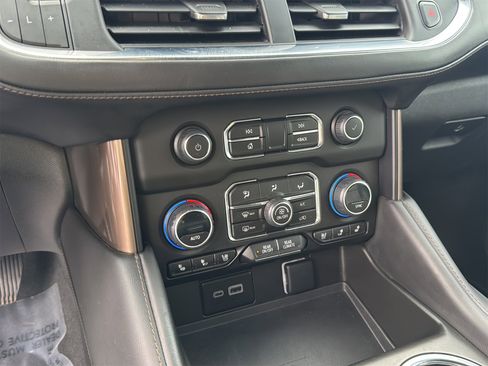 Used 2023 Chevrolet Suburban High Country w/ Premium Package 2 image 20