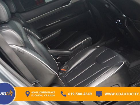 Used 2023 Hyundai Palisade SEL image 13