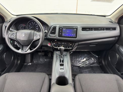 Used 2018 Honda HR-V EX image 12