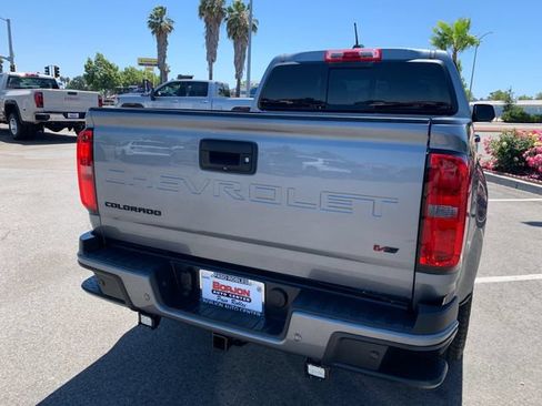Used 2021 Chevrolet Colorado Z71 AWD/4WD image 8