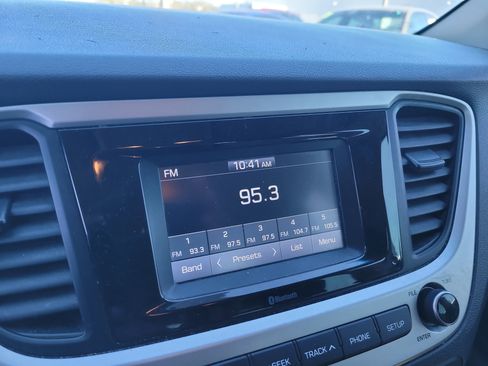 Used 2021 Hyundai Accent SE image 20