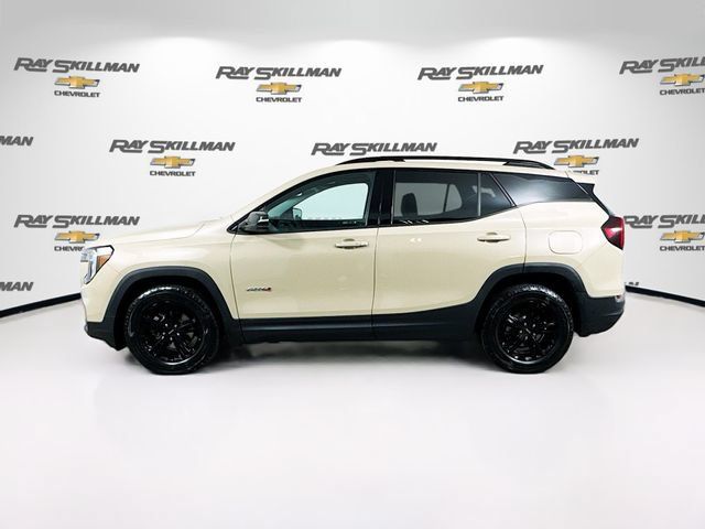Used 2022 GMC Terrain AT4 w/ Infotainment Package II AWD/4WD image 4