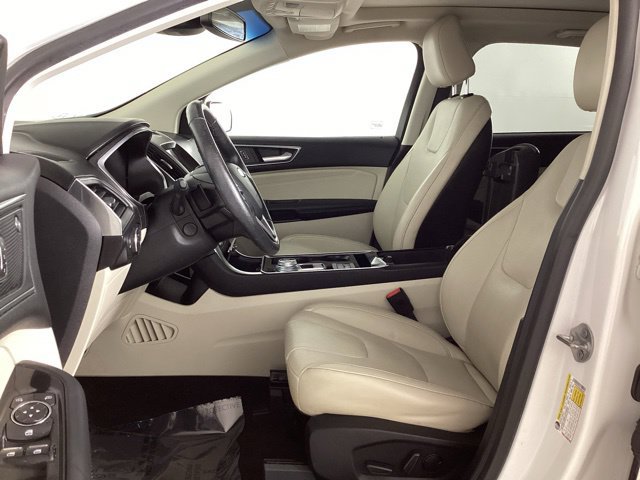 Used 2020 Ford Edge Titanium AWD/4WD image 10