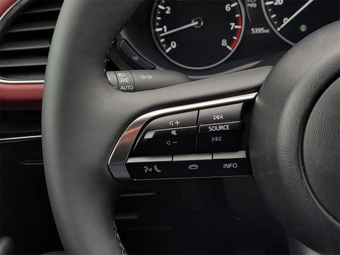 Certified 2025 MAZDA MAZDA3 2.5 S Hatchback w/ Premium Pkg image 26