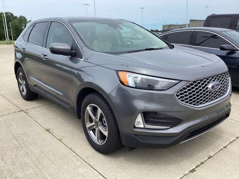 Used 2024 Ford Edge SEL w/ Convenience Package AWD/4WD image 9